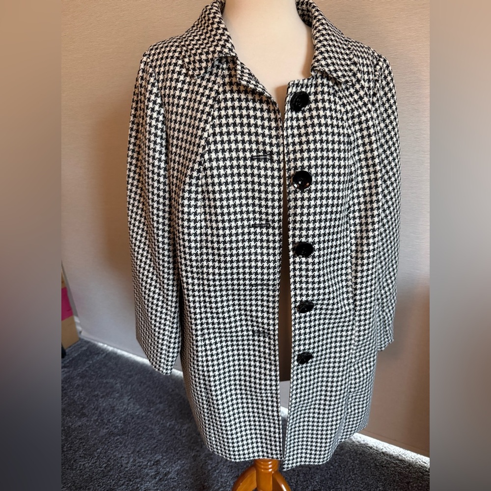 Premise Studio Black and White Houndstooth Jacket